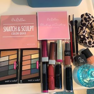 Huge makeup bundle & more!! 21 pieces
